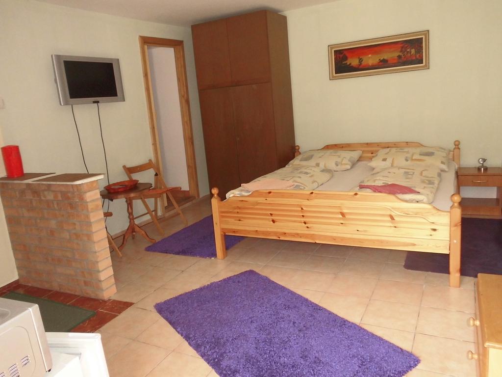 Fenyves Apartman Sárospatak Exterior photo