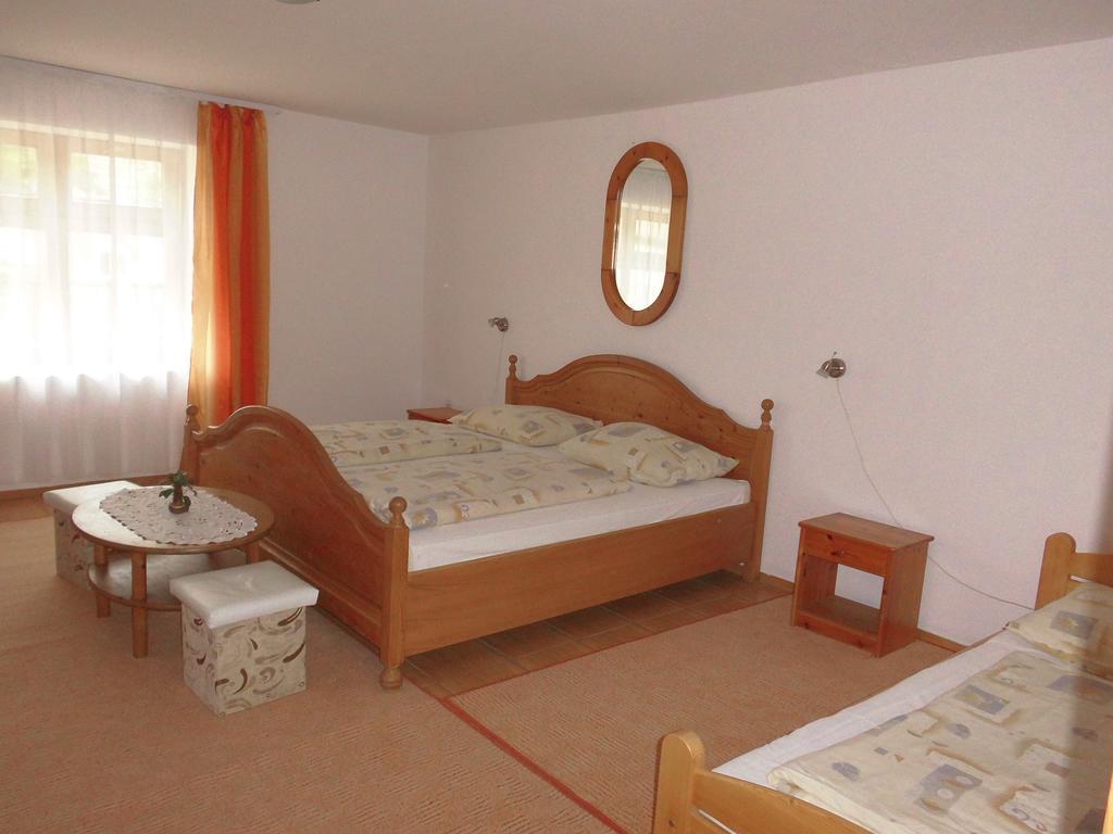 Fenyves Apartman Sárospatak Exterior photo