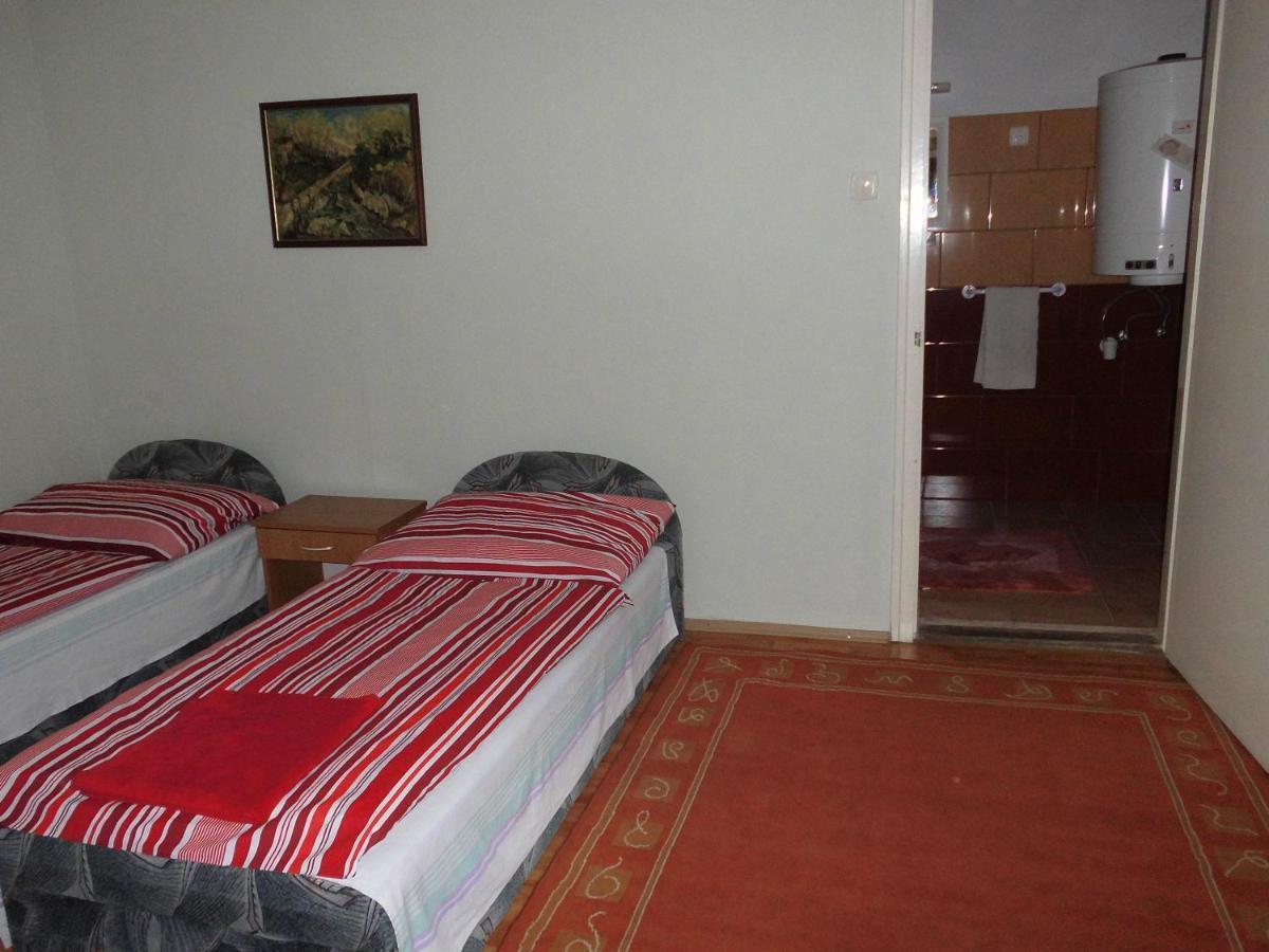 Fenyves Apartman Sárospatak Exterior photo