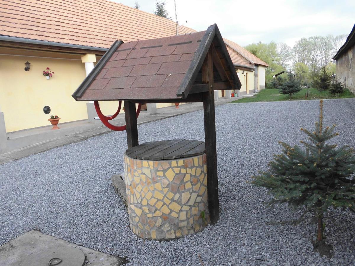 Fenyves Apartman Sárospatak Exterior photo